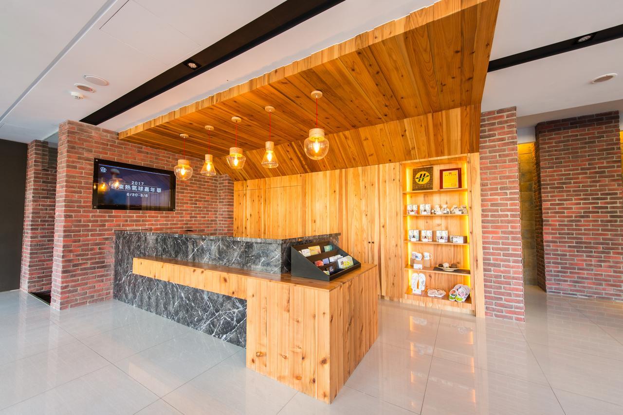 Traveller Inn Tiehua Cultural And Creative Hotel T'ai-tung Exteriér fotografie